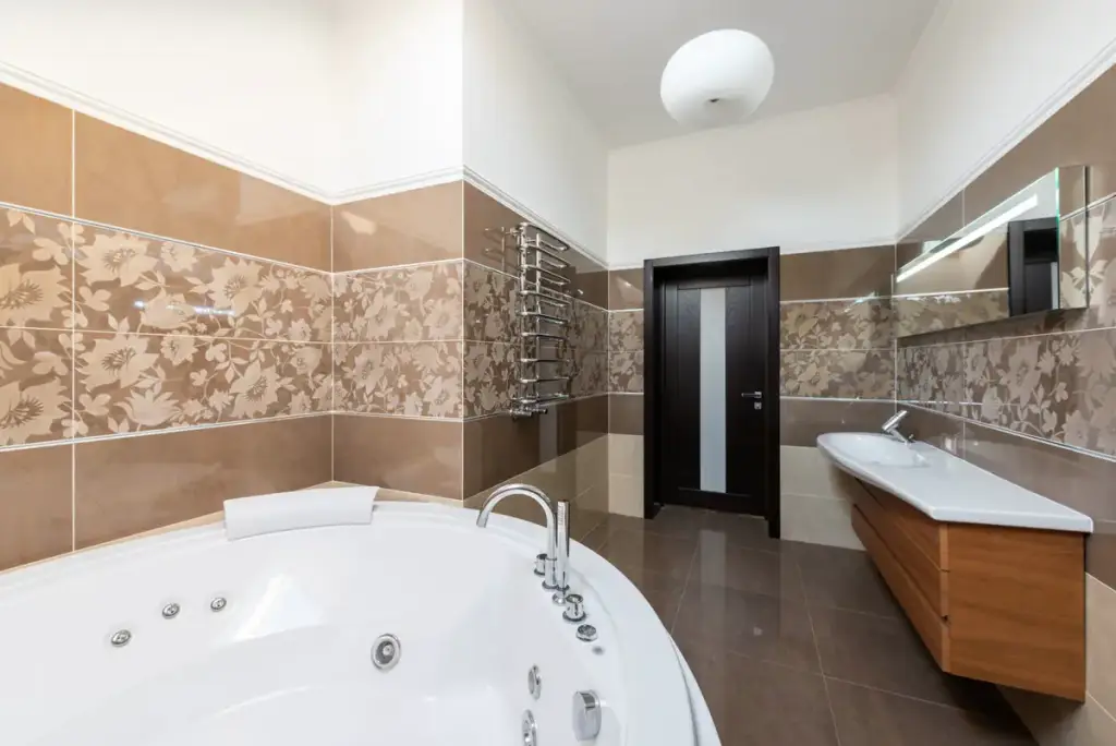 Bathroom with a tub