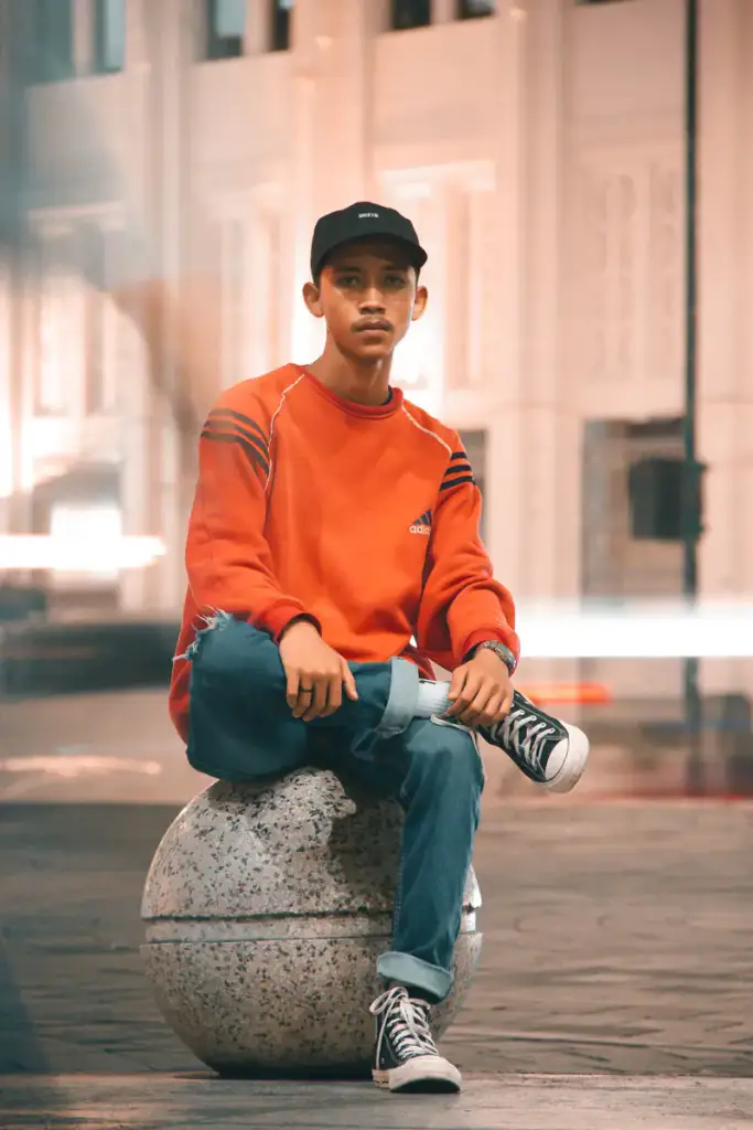 Look 02 · Orange knit