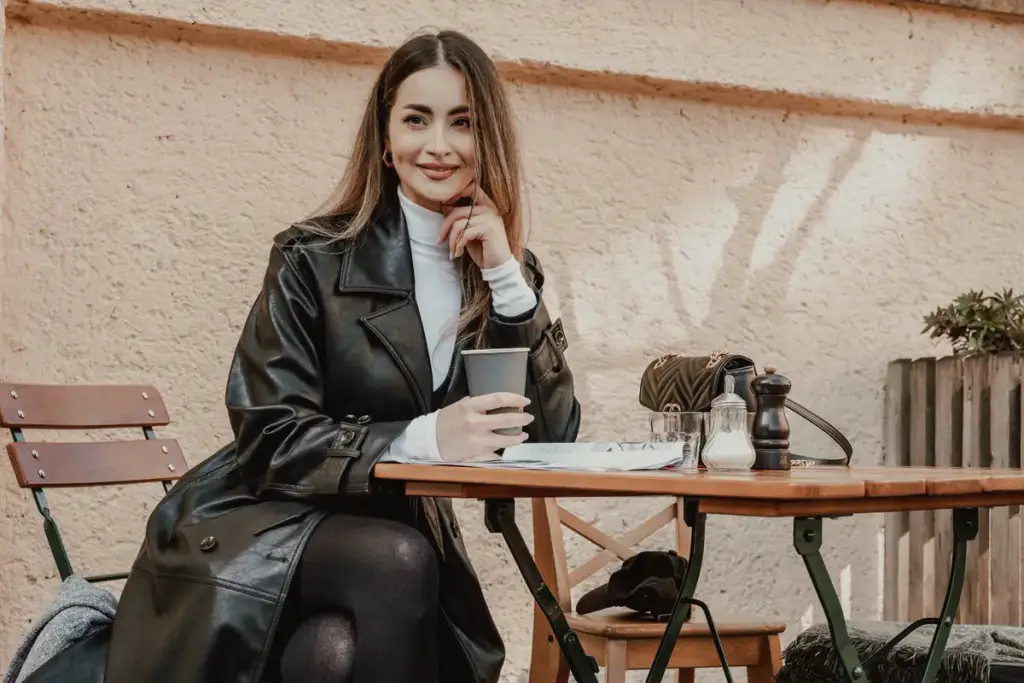 Look 05 · Leather trench