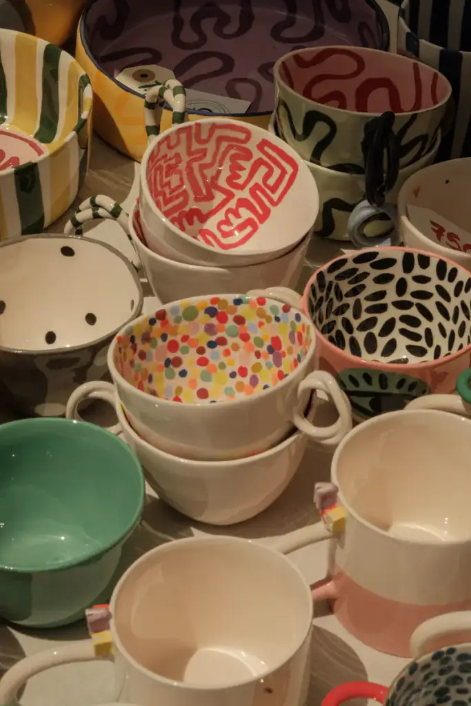 Patterned bowls
