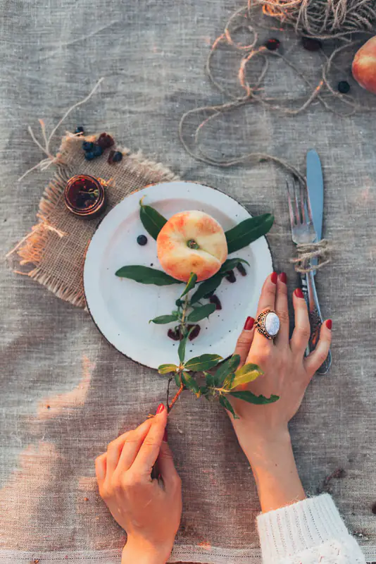 Plate with a peach