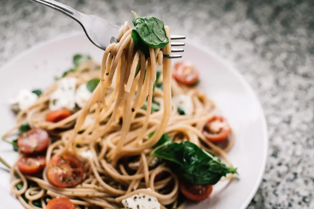 Spaghetti with tomatoes